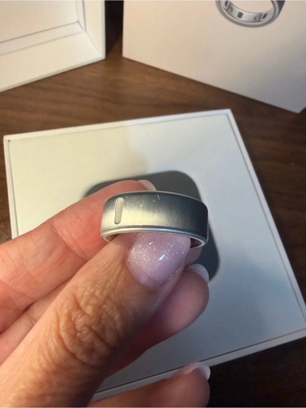 Oura Gen 4 in brushed silver